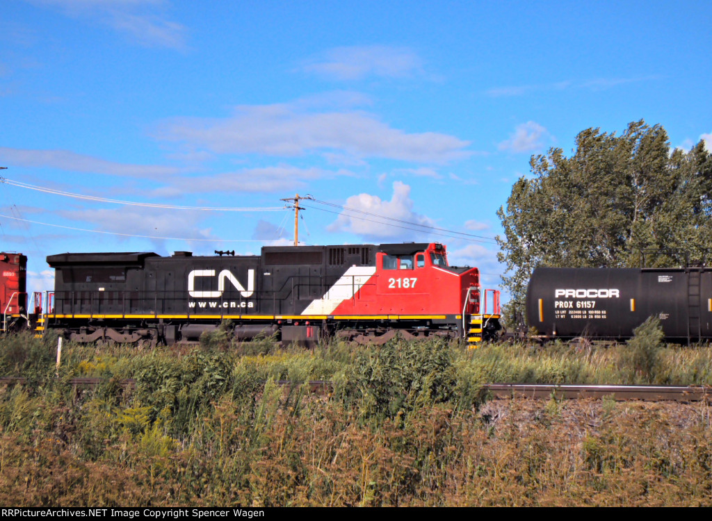 CN 2187